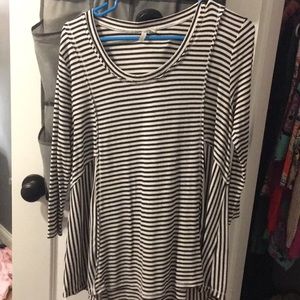 Super cute striped Cato blouse